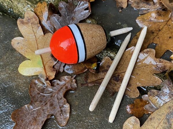 A traditional vintage style Pike Bung float. - Image 3