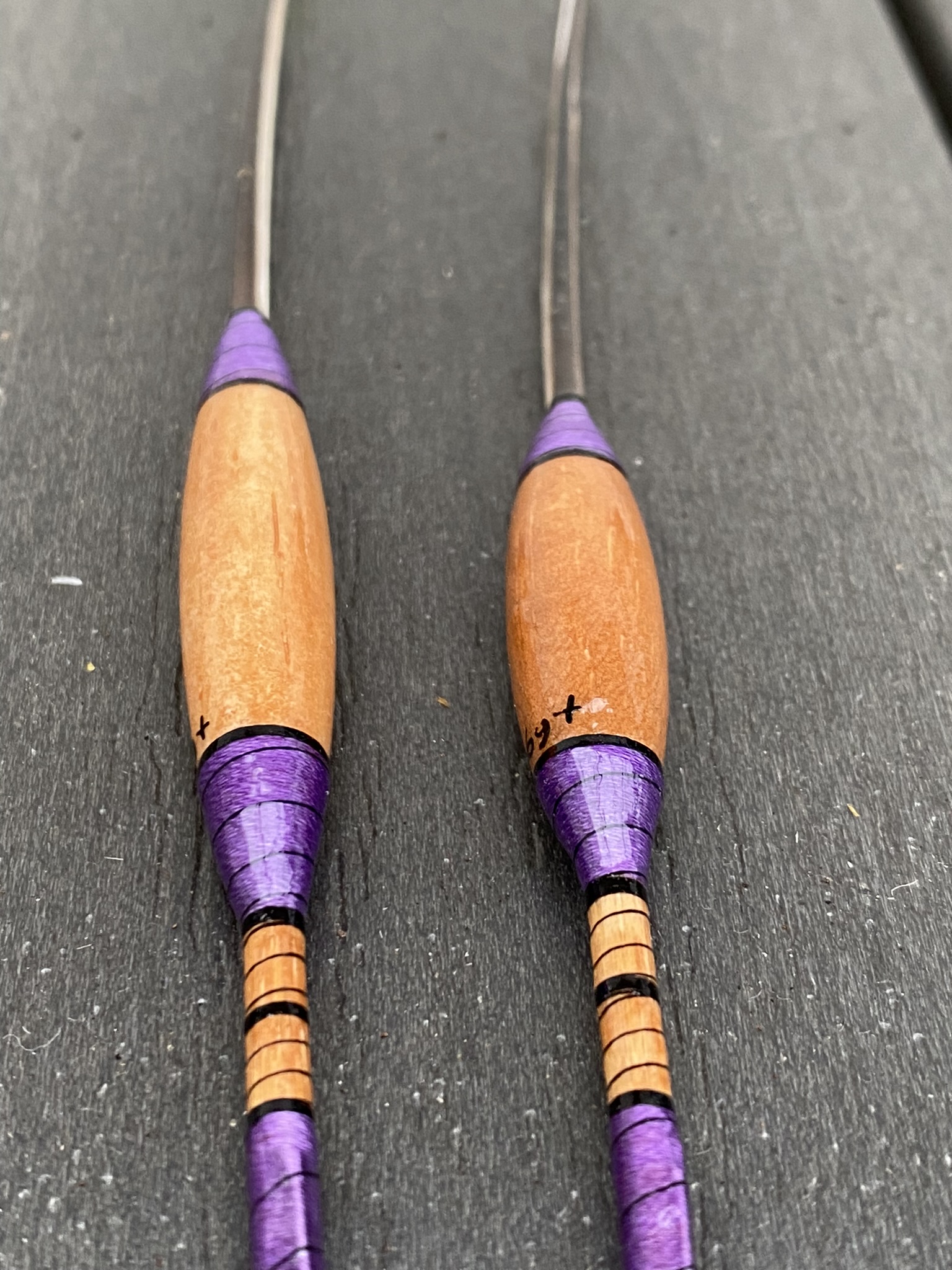 A pair of traditional style crow quill bodied antenna float. - Image 2