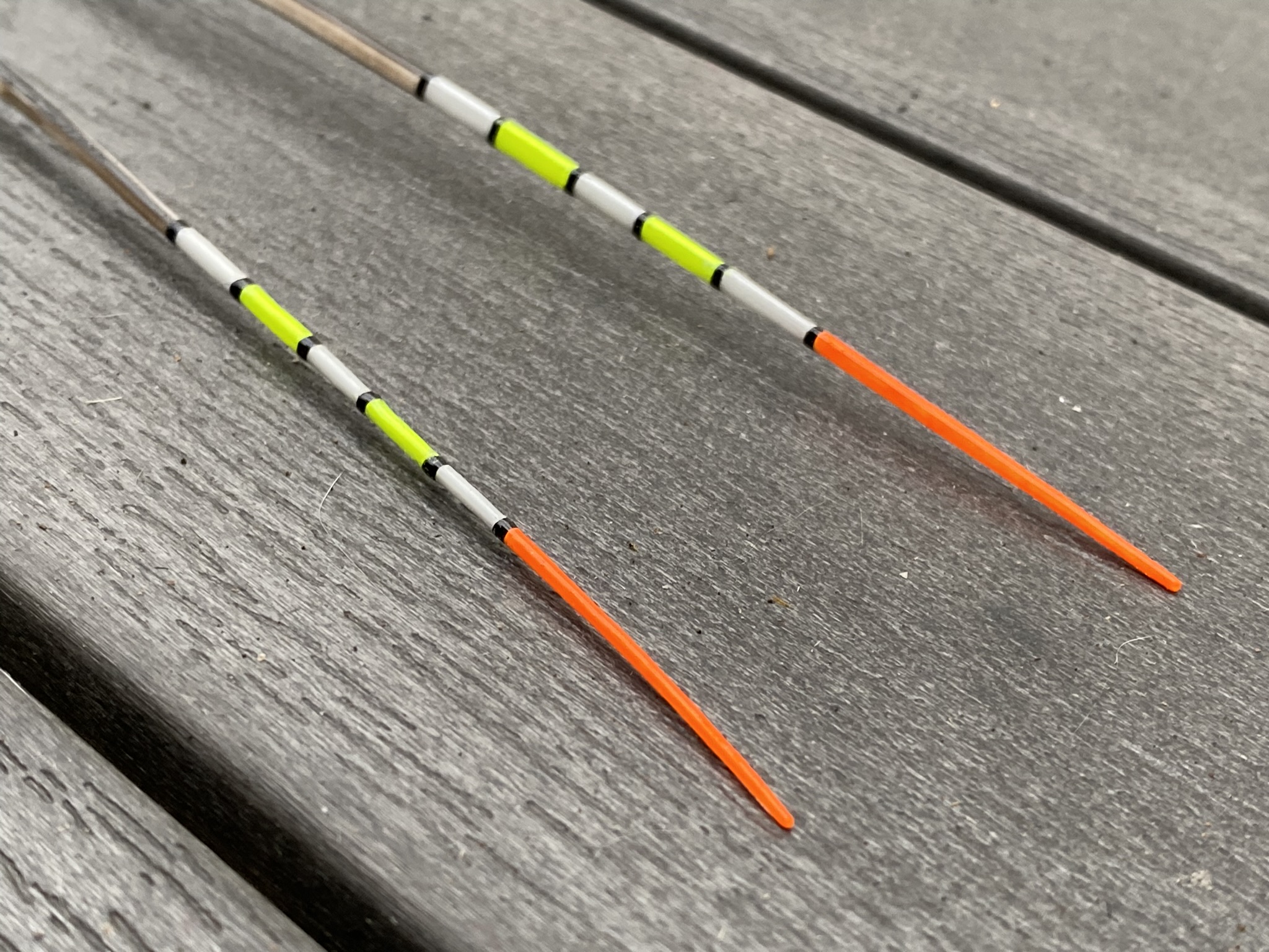 A pair of traditional style crow quill bodied antenna float. - Image 7