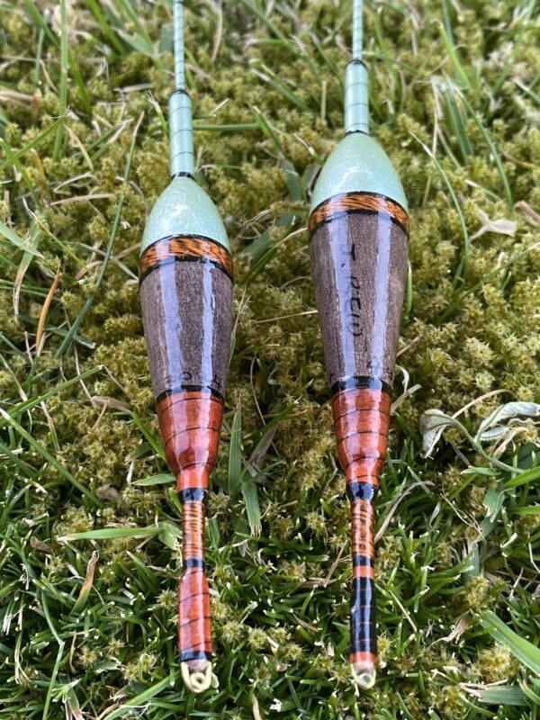 A pair of traditional style carbon stem drift beater floats. - Image 2